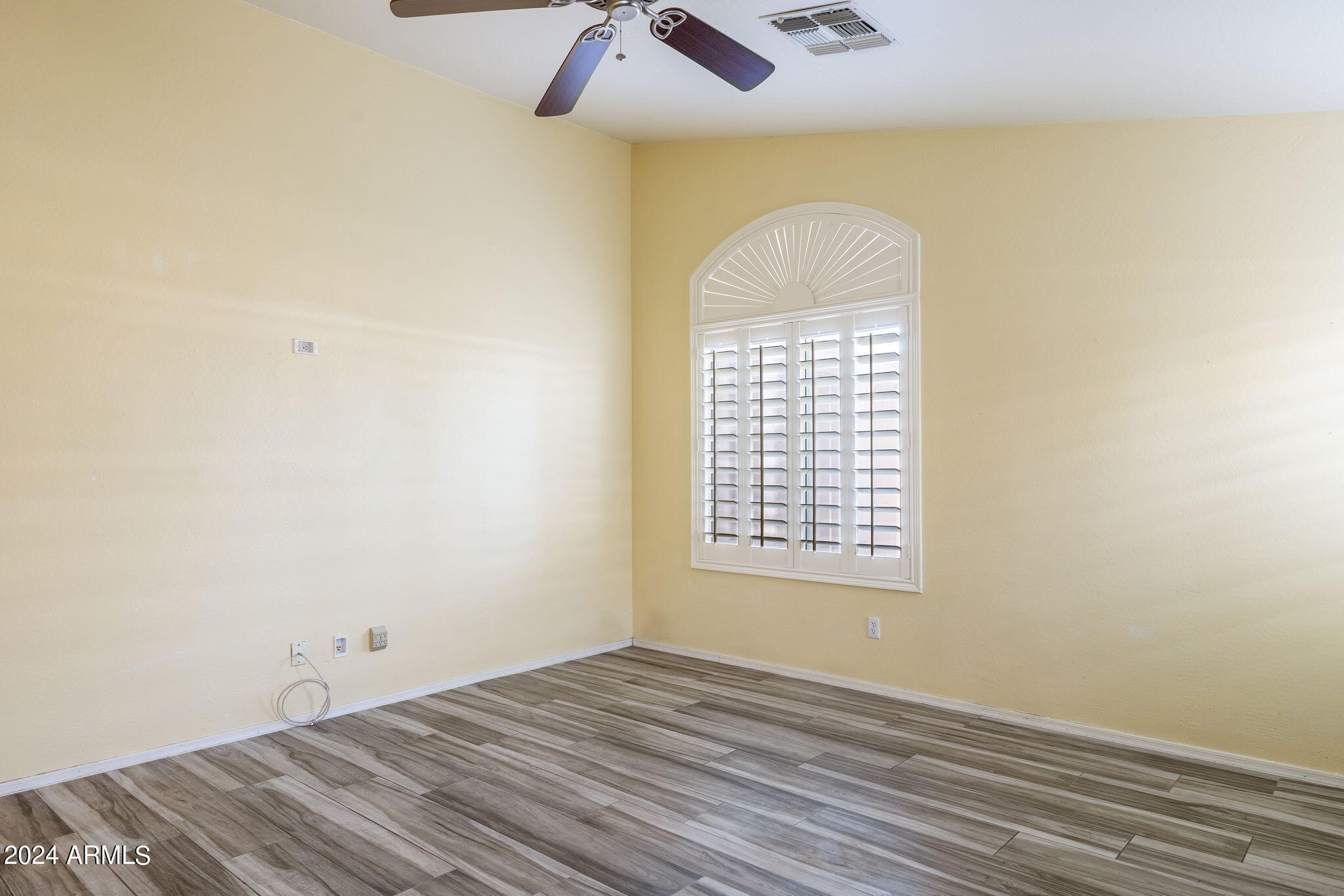 18014 N 44TH Place