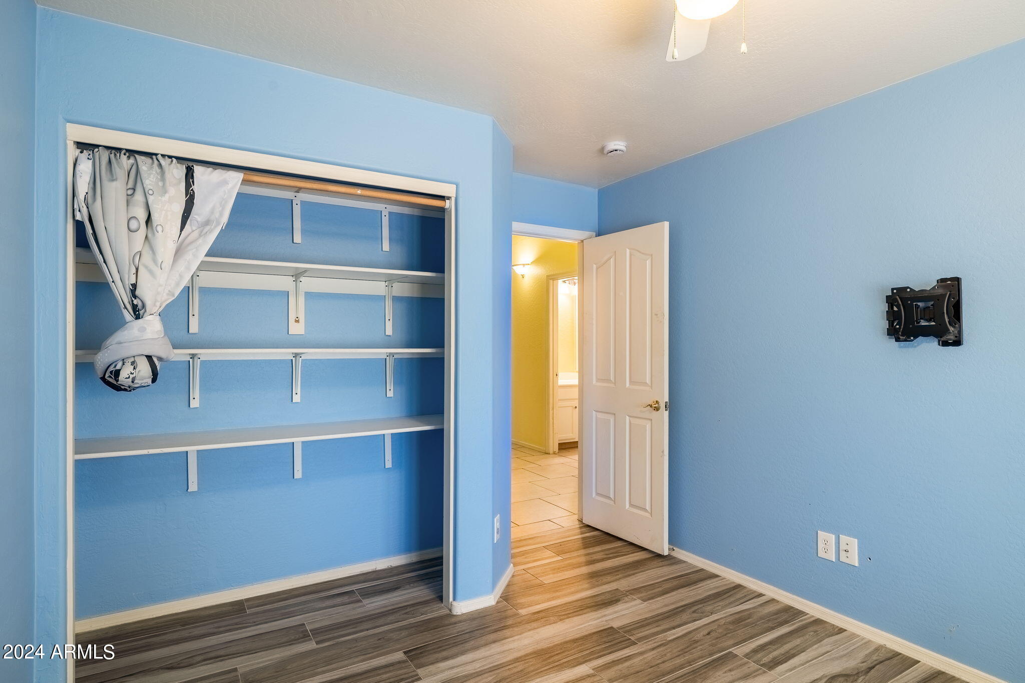 18014 N 44TH Place