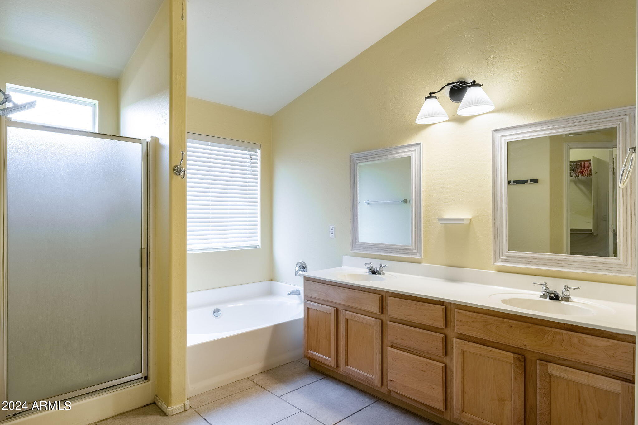 18014 N 44TH Place