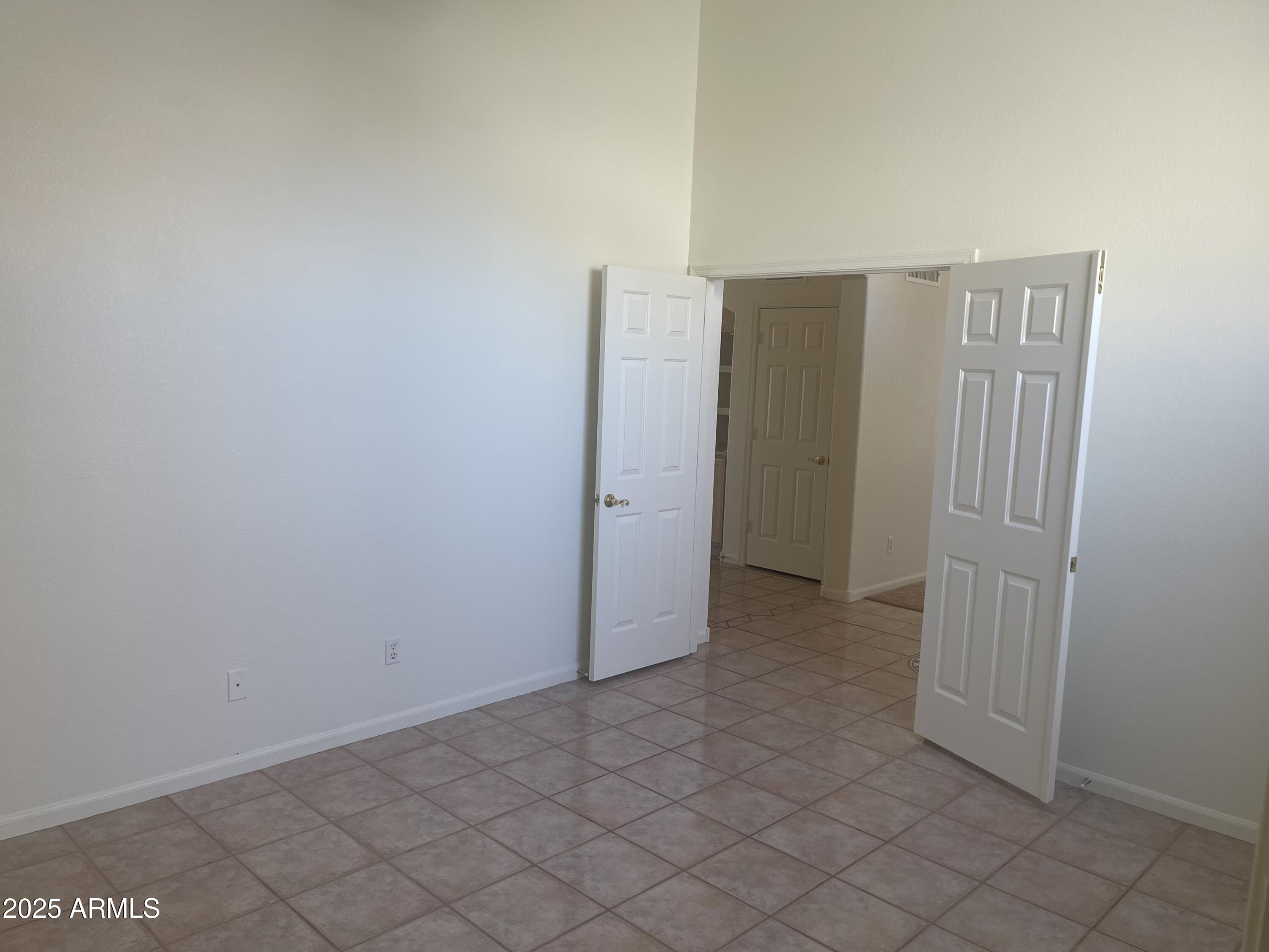 11109 W AMELIA Avenue