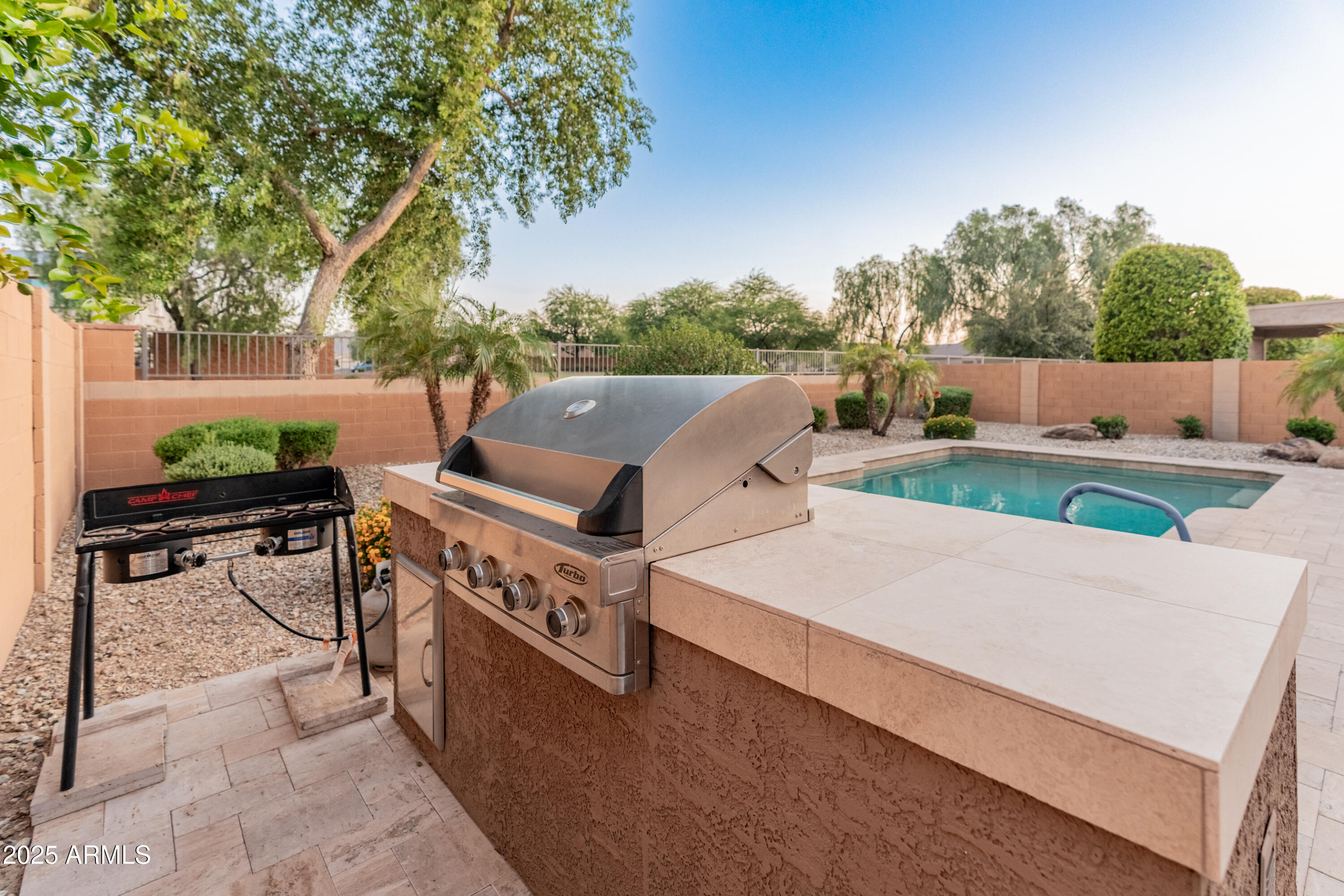 26011 W TONOPAH Drive