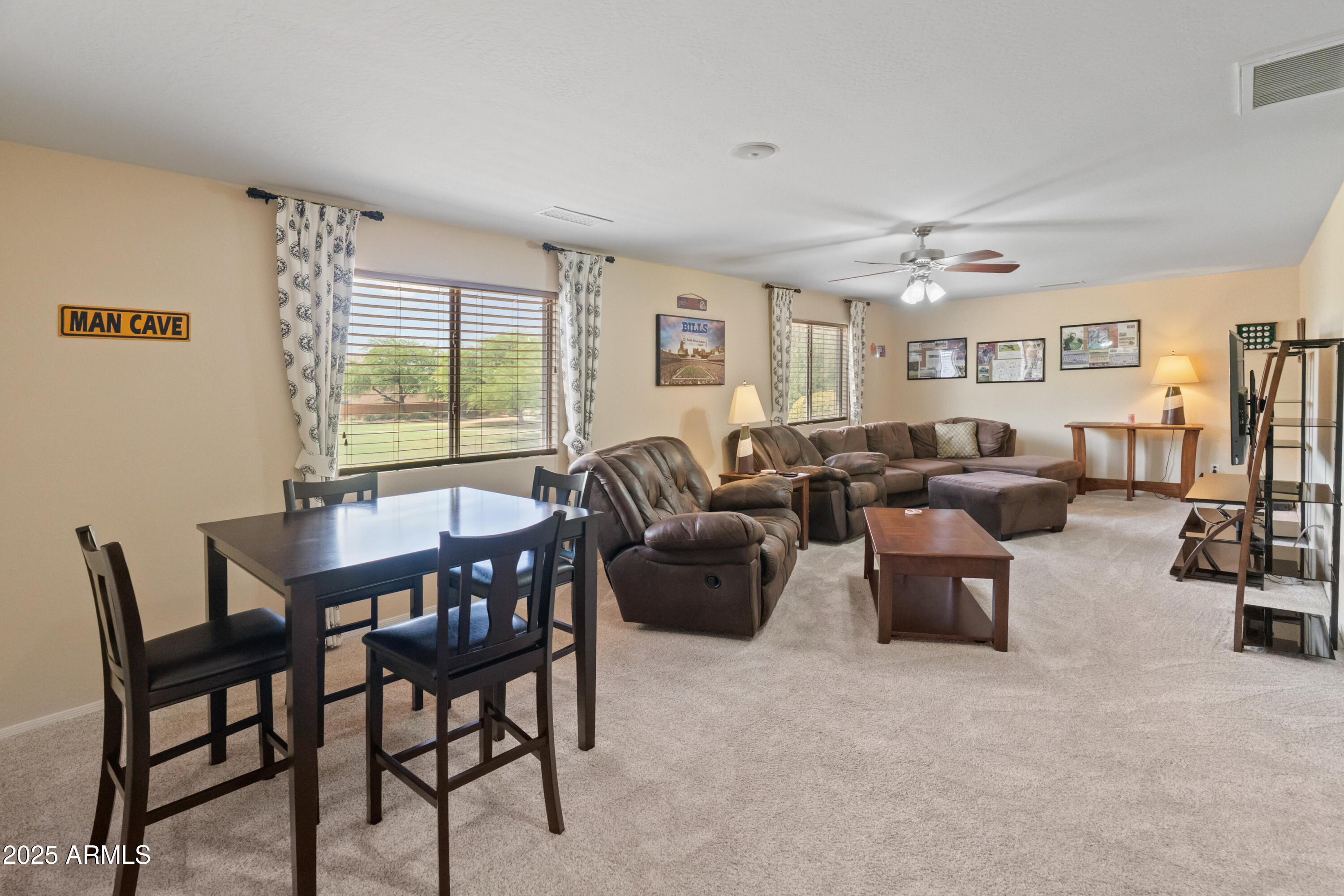26011 W TONOPAH Drive