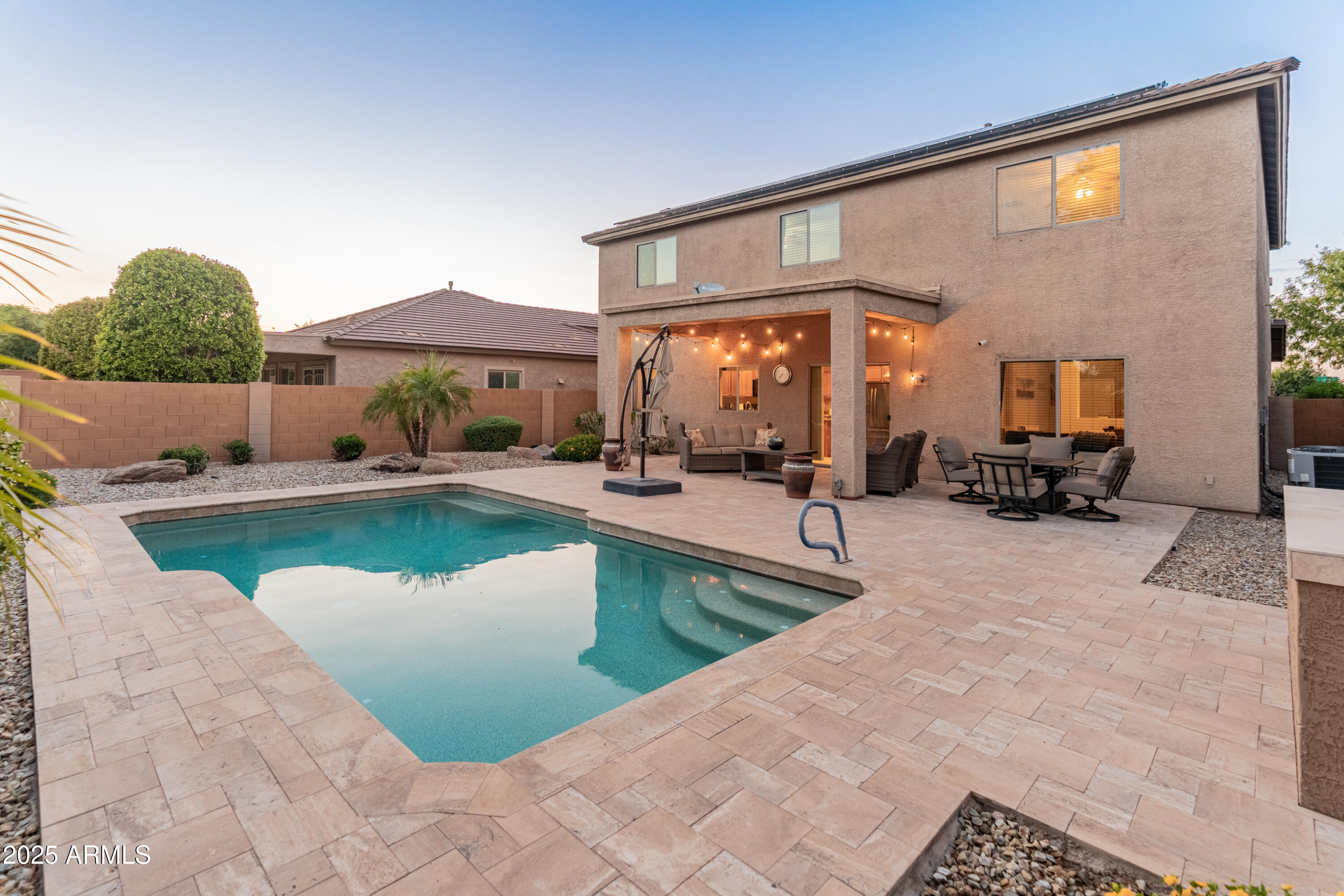 26011 W TONOPAH Drive