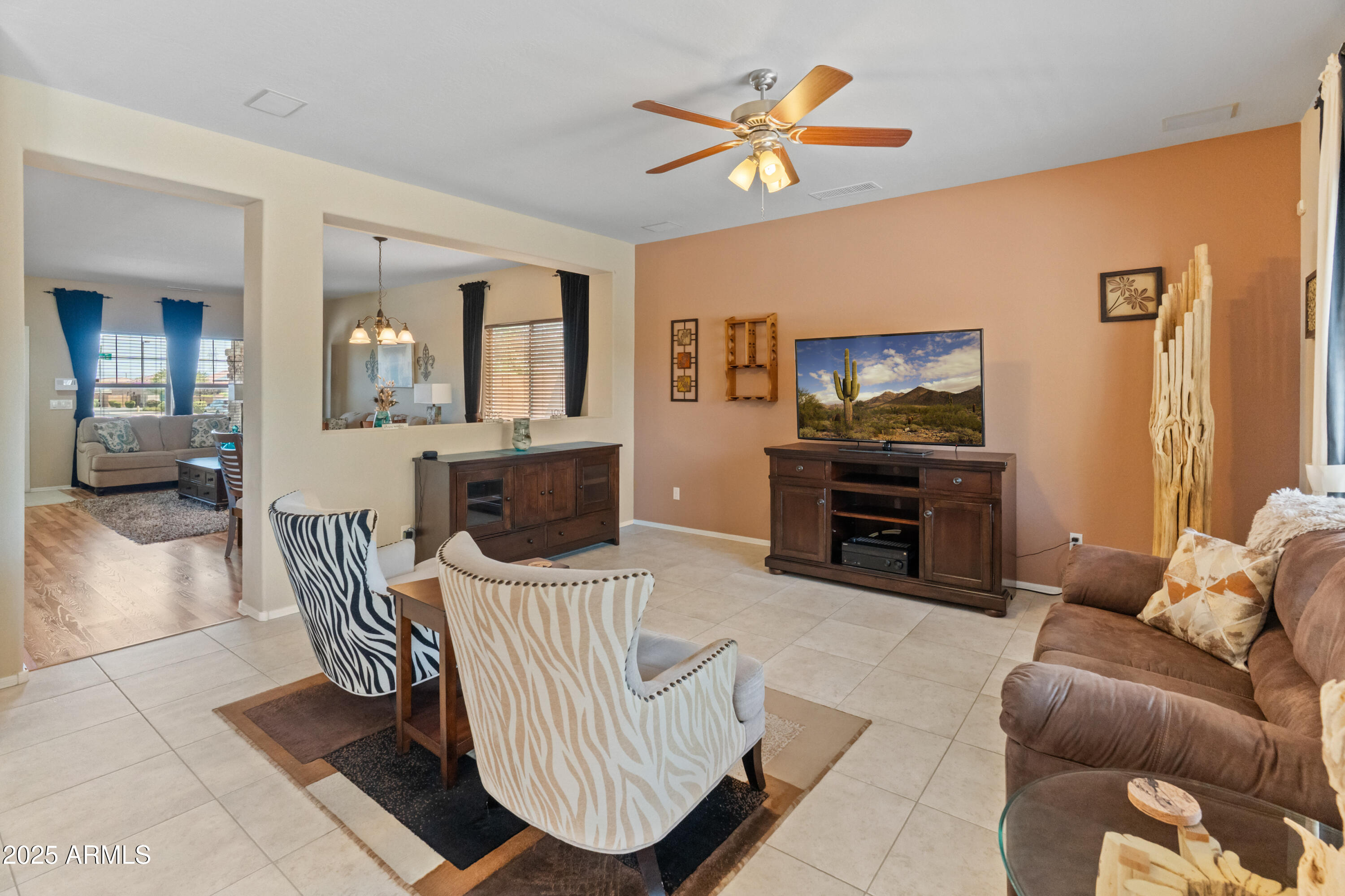 26011 W TONOPAH Drive