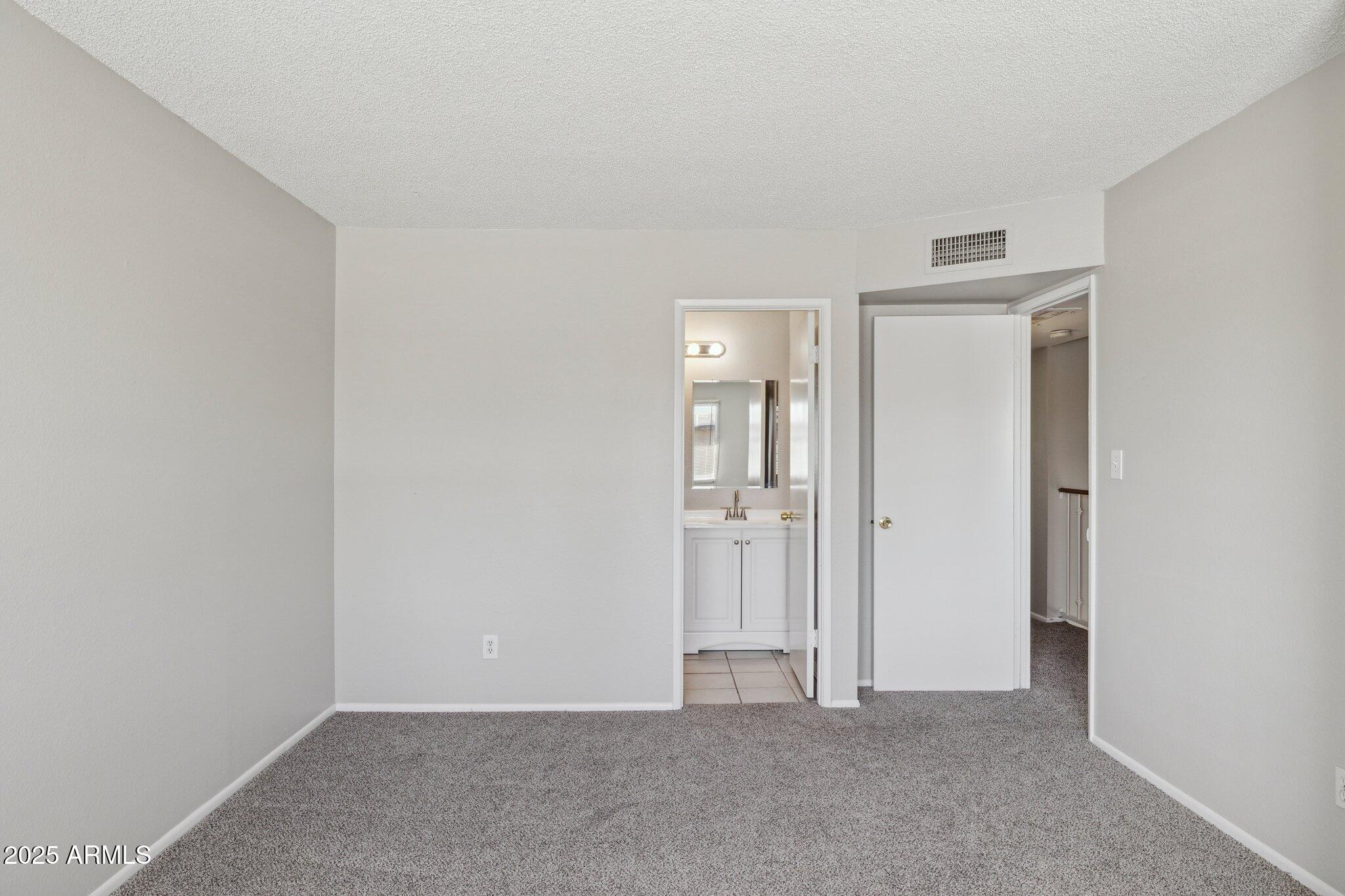 5742 N 43RD Drive