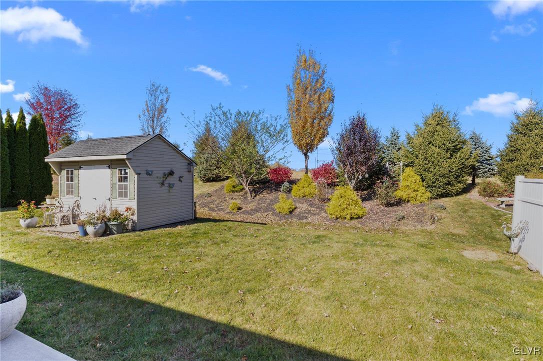 912 Graystone Circle