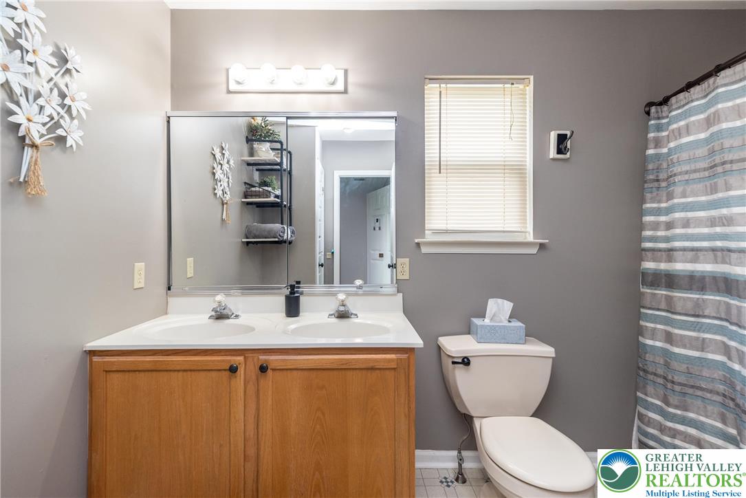 1055 Heather Lane