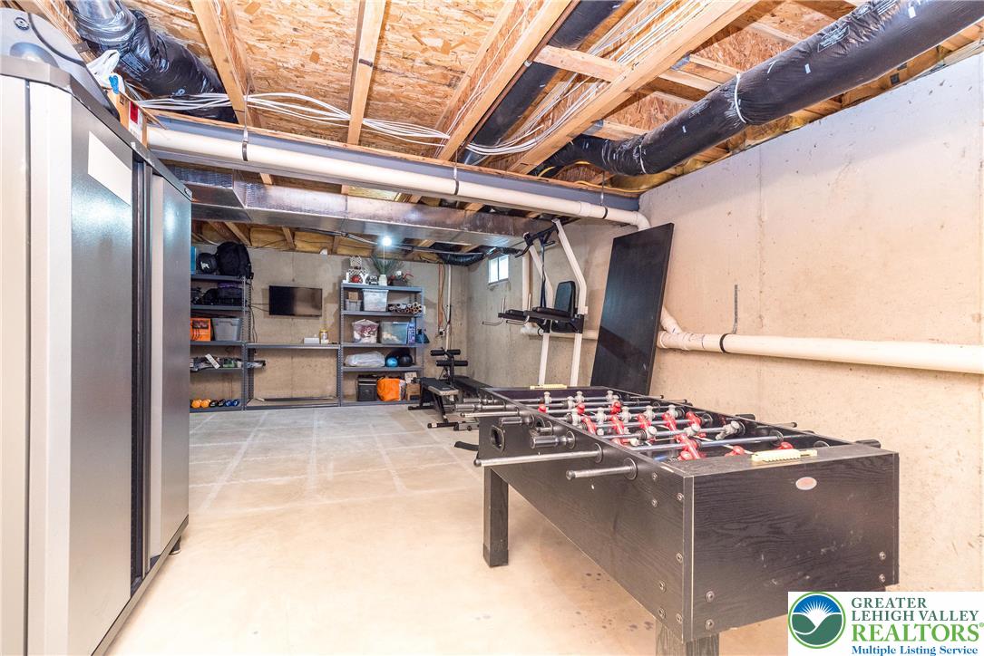 1055 Heather Lane