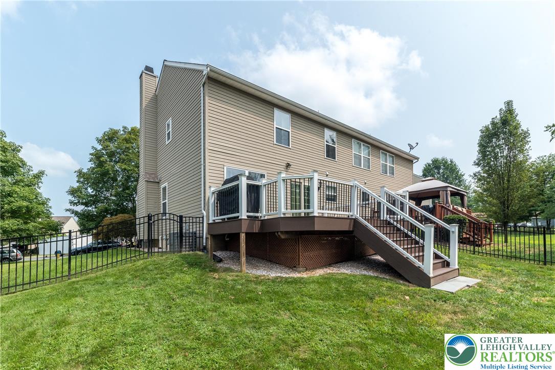 1055 Heather Lane