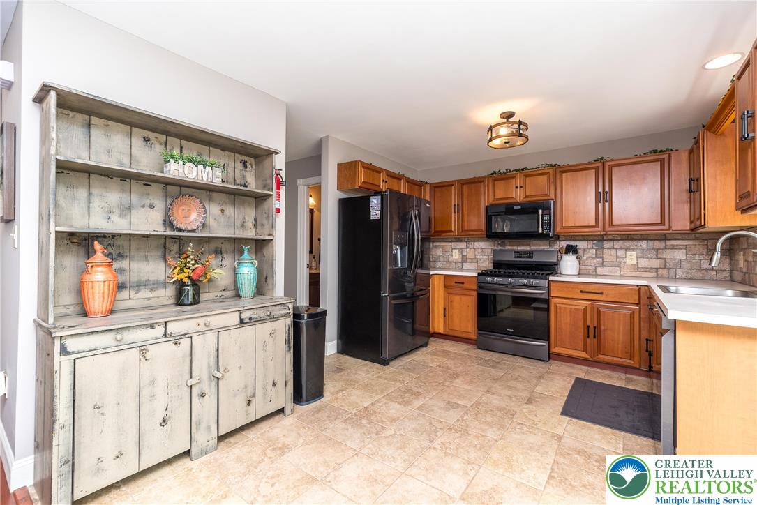 1055 Heather Lane