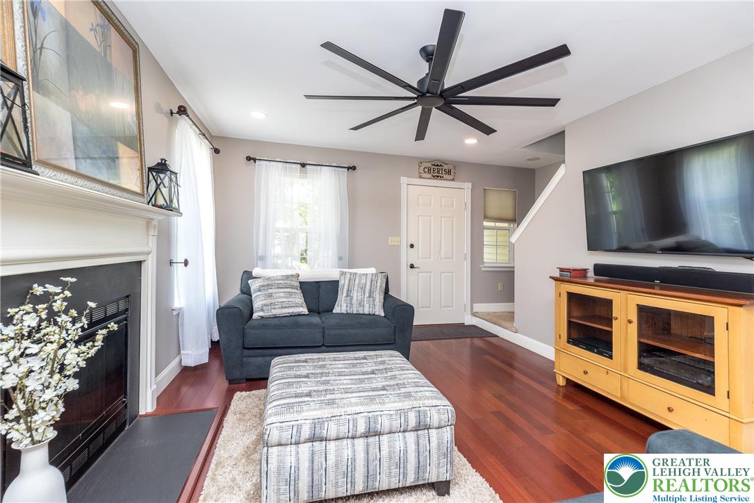 1055 Heather Lane