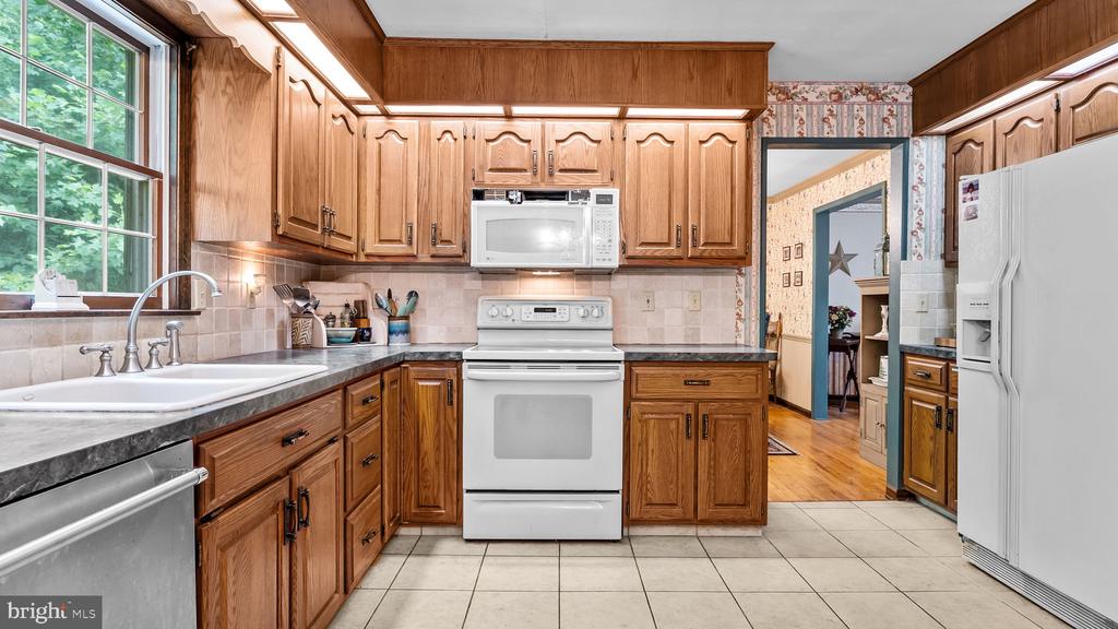 232 TURKEY HILL ROAD