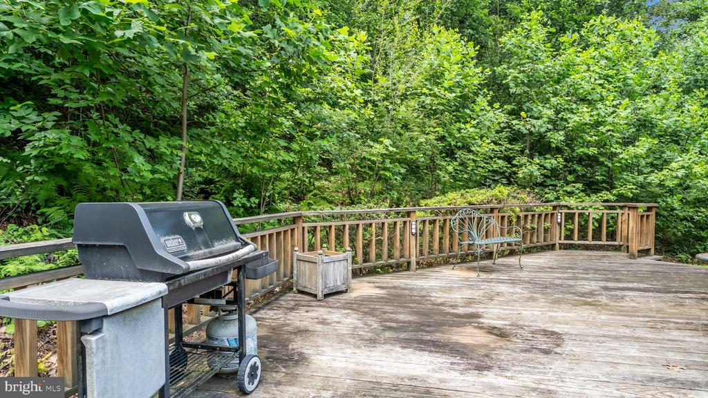 232 TURKEY HILL ROAD