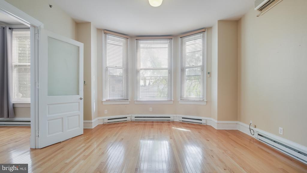 22 N MAIN STREET Unit: 3