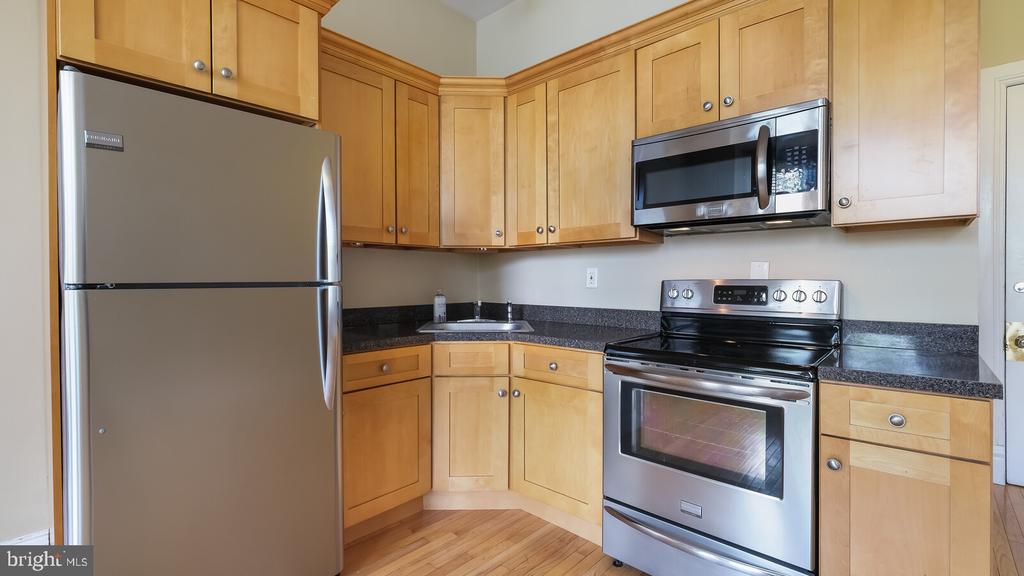 22 N MAIN STREET Unit: 3