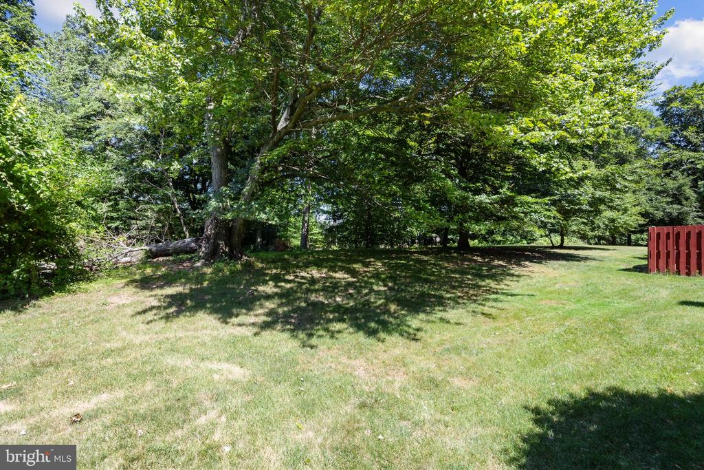 242 INVERNESS CIRCLE
