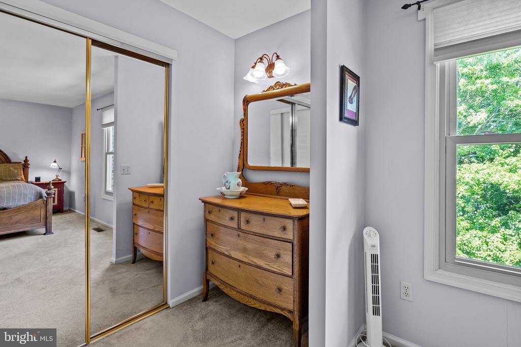 242 INVERNESS CIRCLE