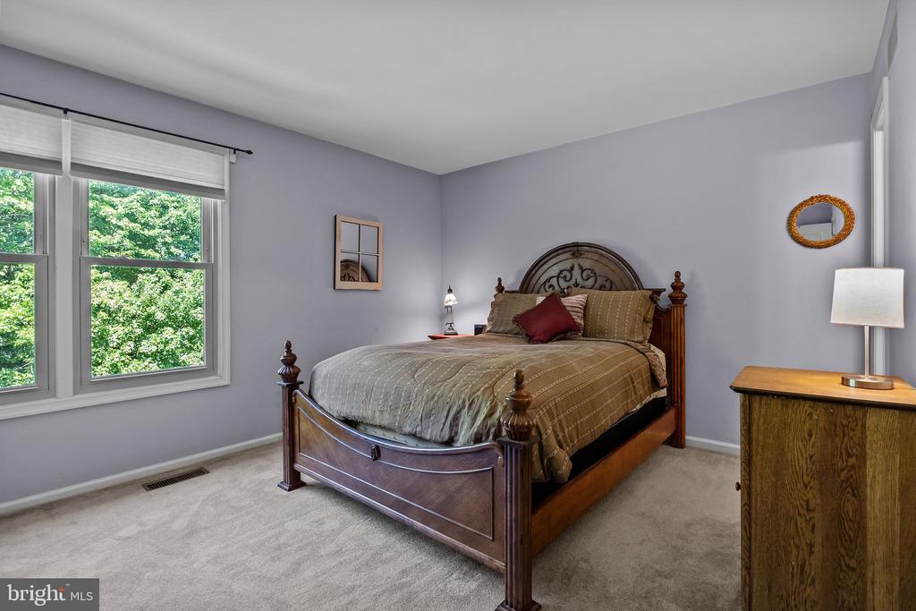 242 INVERNESS CIRCLE