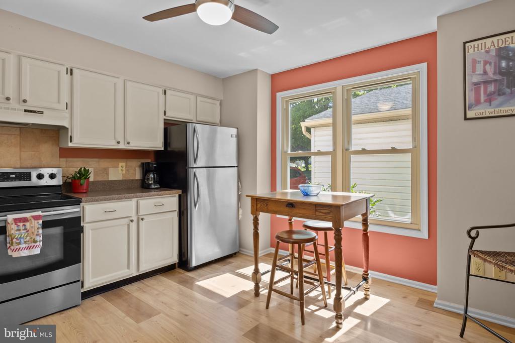 242 INVERNESS CIRCLE