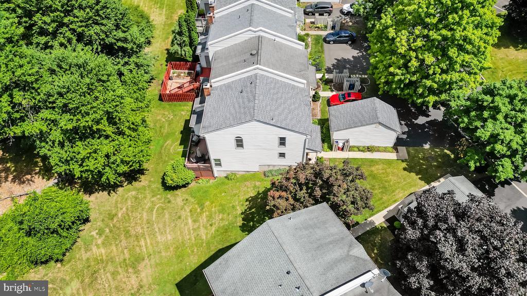 242 INVERNESS CIRCLE