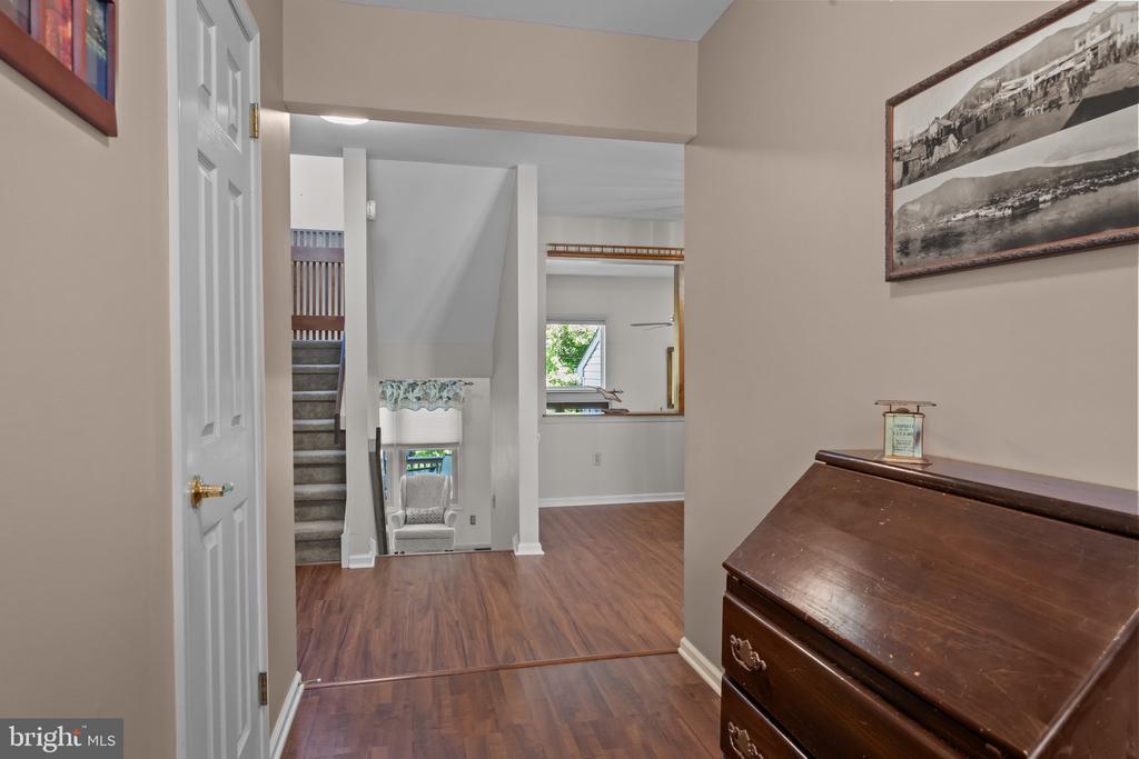 242 INVERNESS CIRCLE