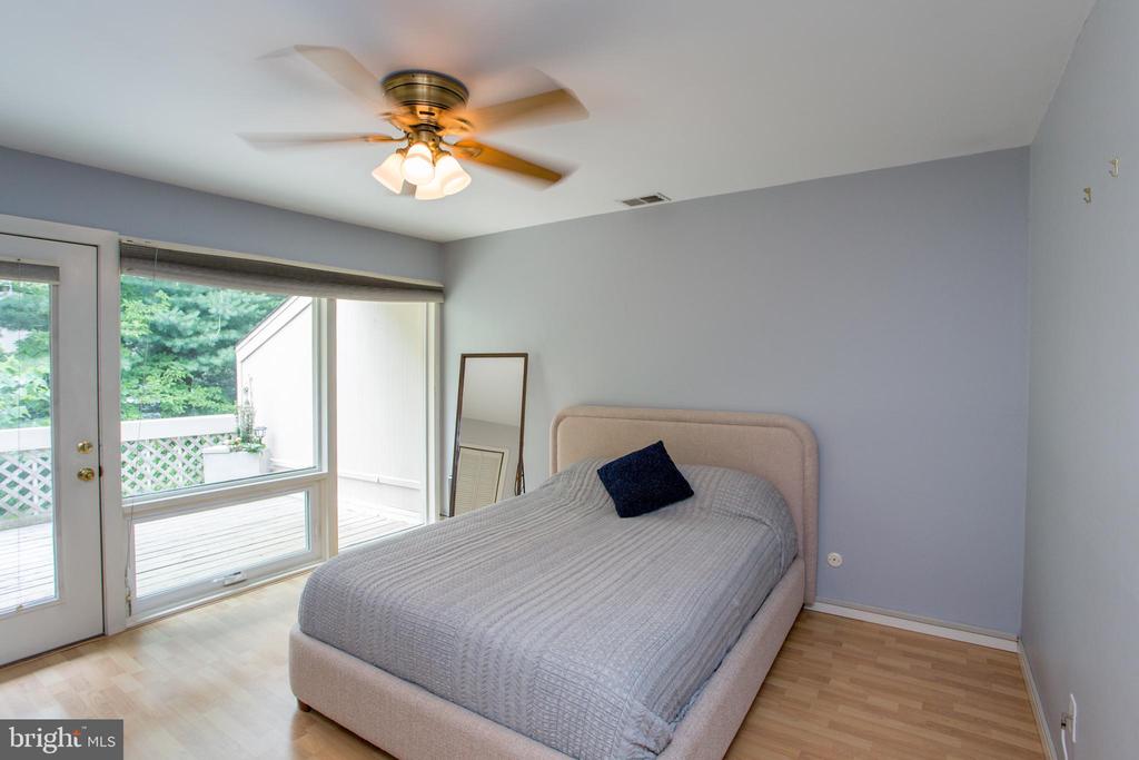 21 OSCAR HAMMERSTEIN WAY Unit: 21B