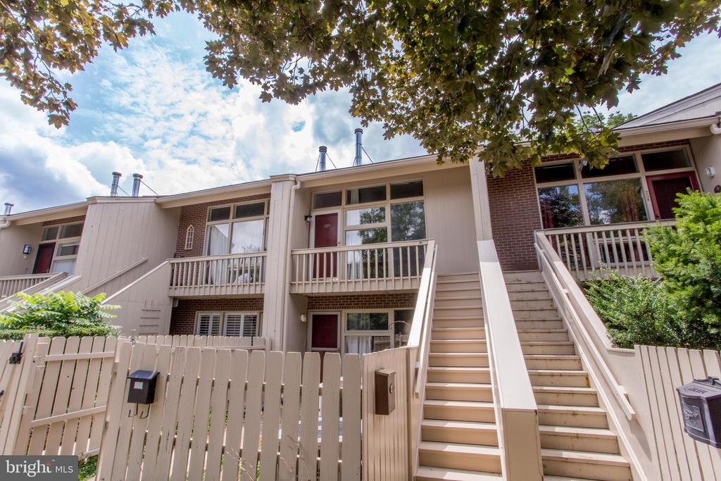 21 OSCAR HAMMERSTEIN WAY Unit: 21B