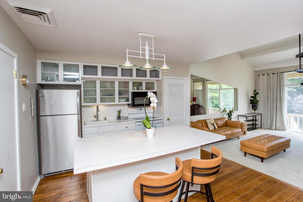21 OSCAR HAMMERSTEIN WAY Unit: 21B