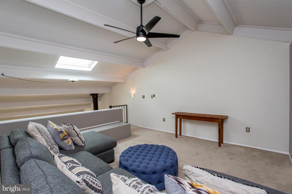 21 OSCAR HAMMERSTEIN WAY Unit: 21B