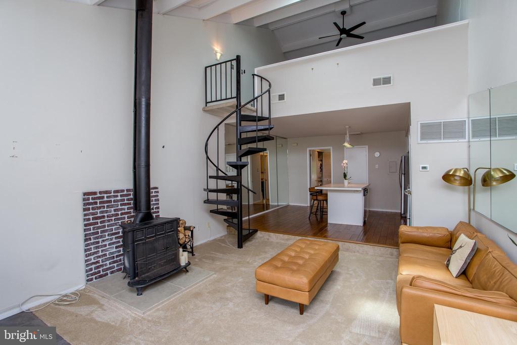 21 OSCAR HAMMERSTEIN WAY Unit: 21B