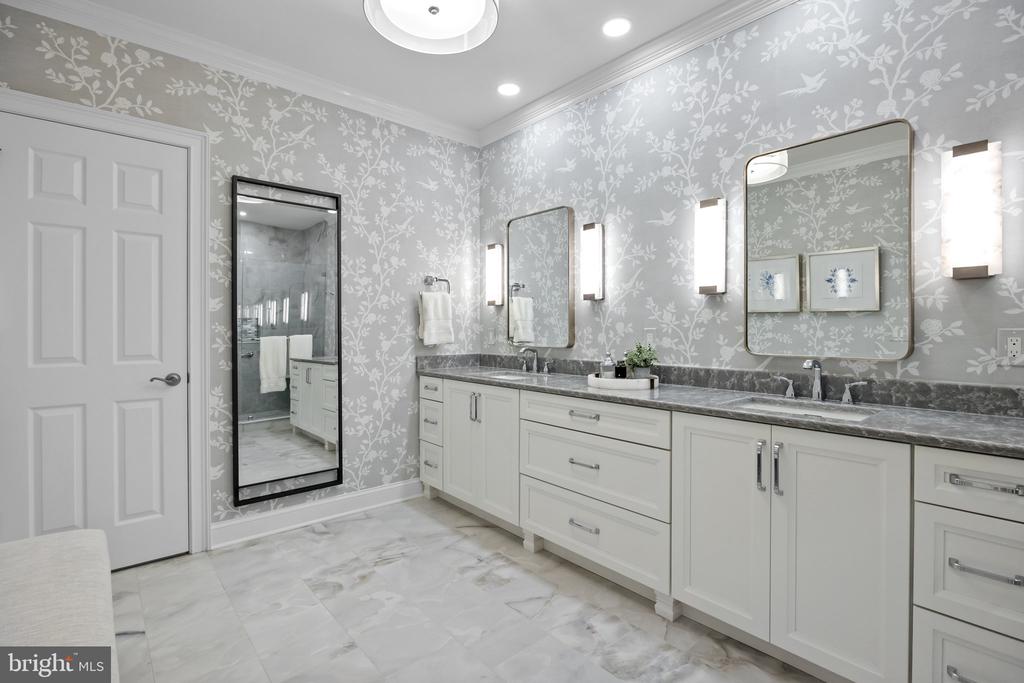 14 FRANKLIN CIRCLE