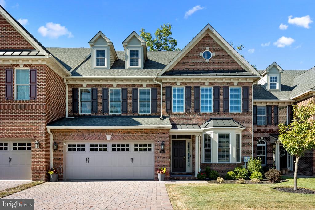14 FRANKLIN CIRCLE