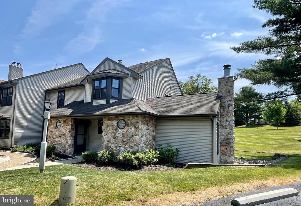 182 BASSWOOD COURT