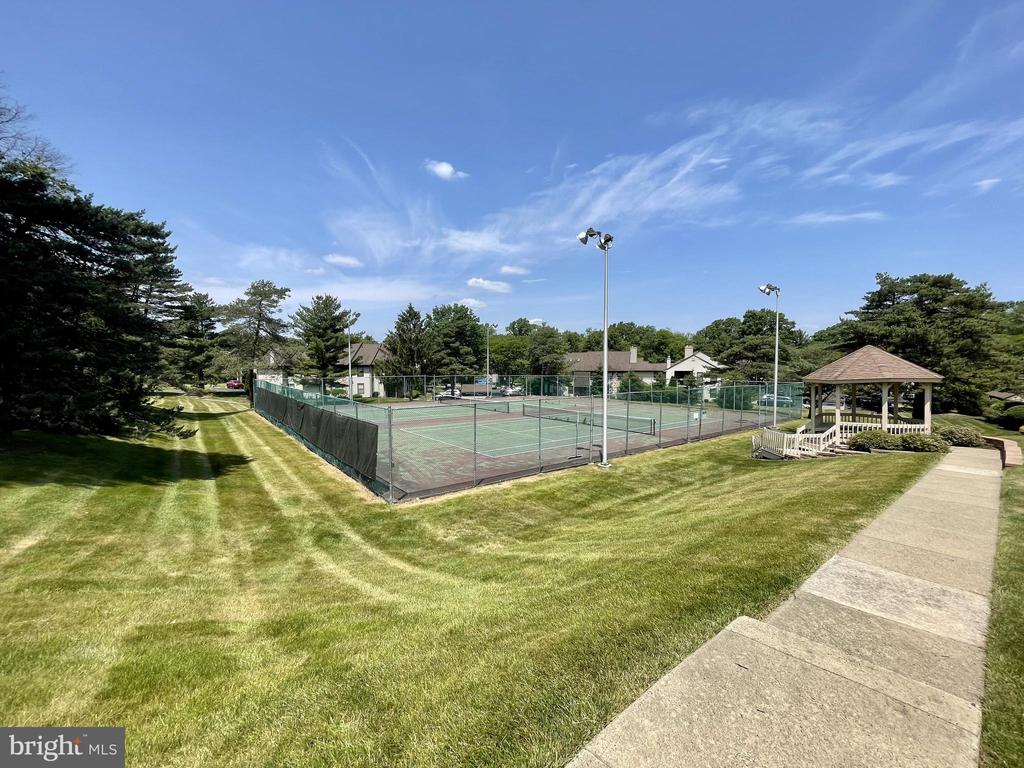 182 BASSWOOD COURT