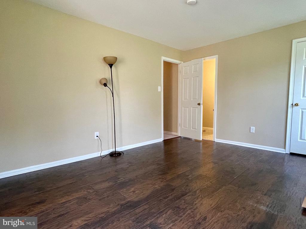 182 BASSWOOD COURT