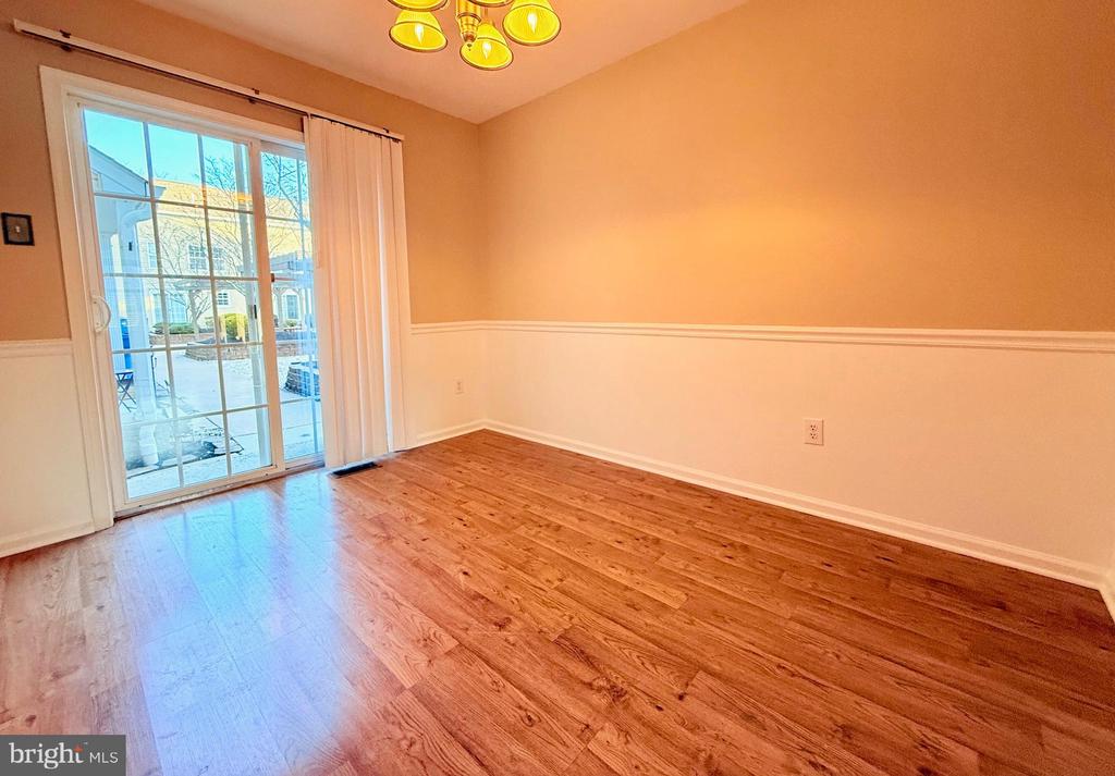 216 QUARTZ COURT Unit: 27