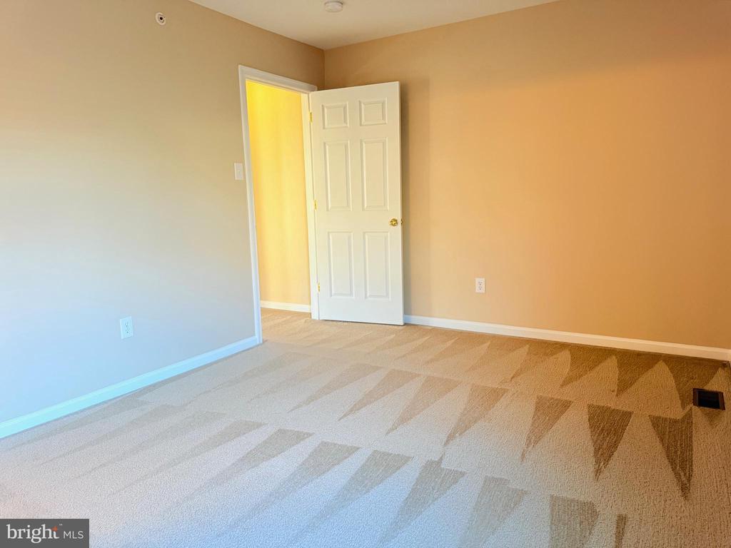 216 QUARTZ COURT Unit: 27