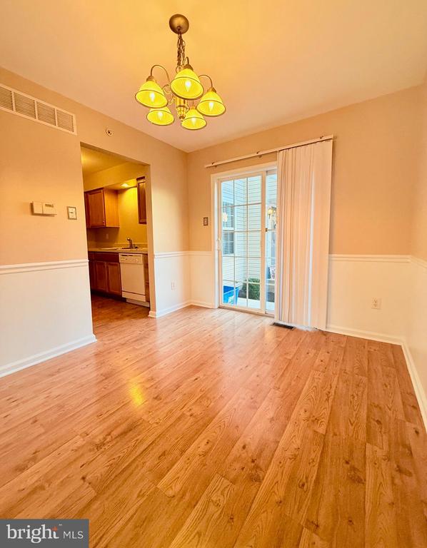 216 QUARTZ COURT Unit: 27