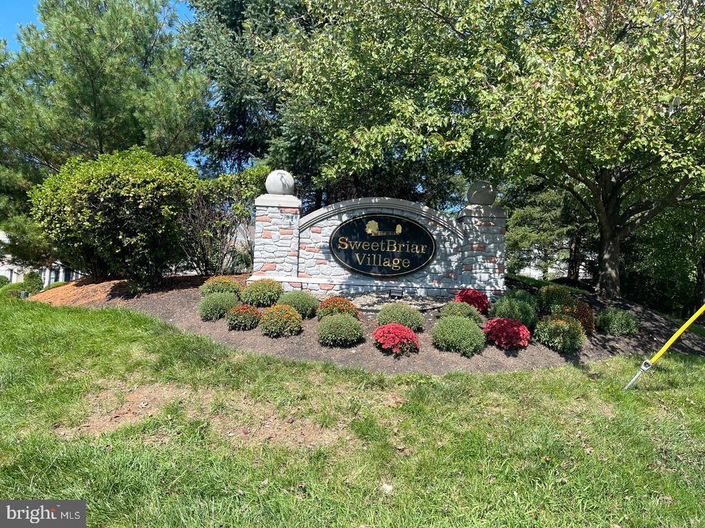 216 QUARTZ COURT Unit: 27