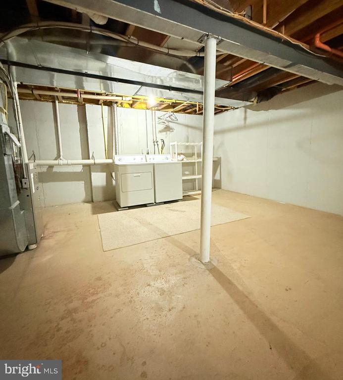 216 QUARTZ COURT Unit: 27