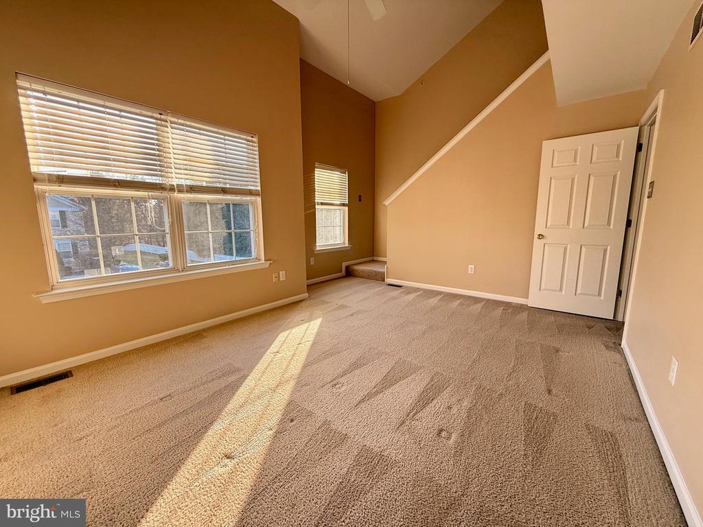 216 QUARTZ COURT Unit: 27