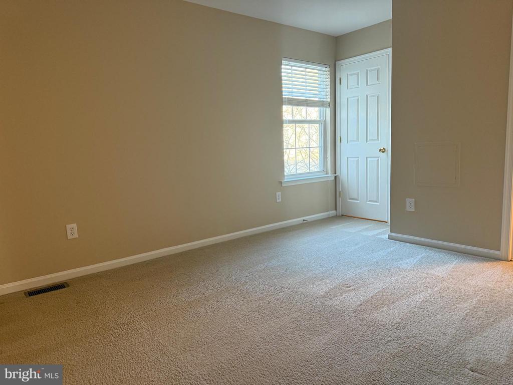216 QUARTZ COURT Unit: 27