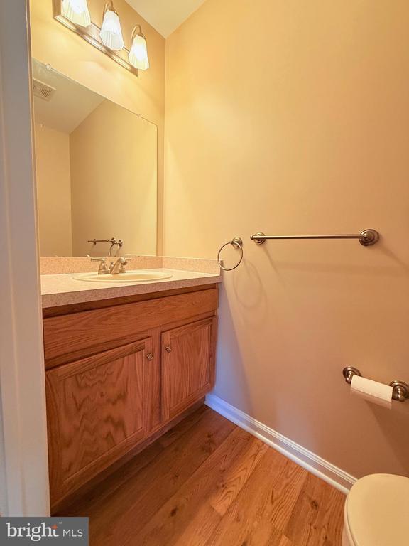 216 QUARTZ COURT Unit: 27