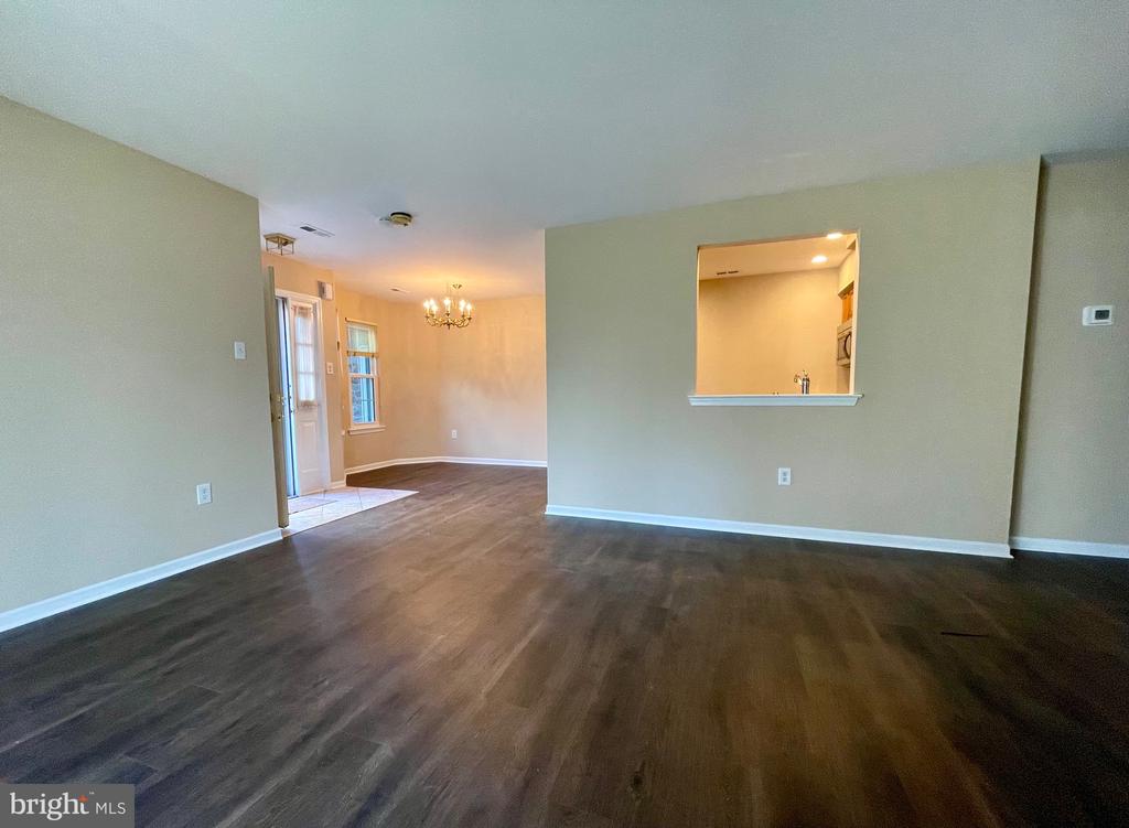 207 MEWS DRIVE Unit: 207