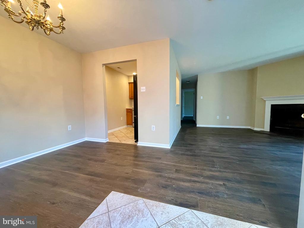 207 MEWS DRIVE Unit: 207