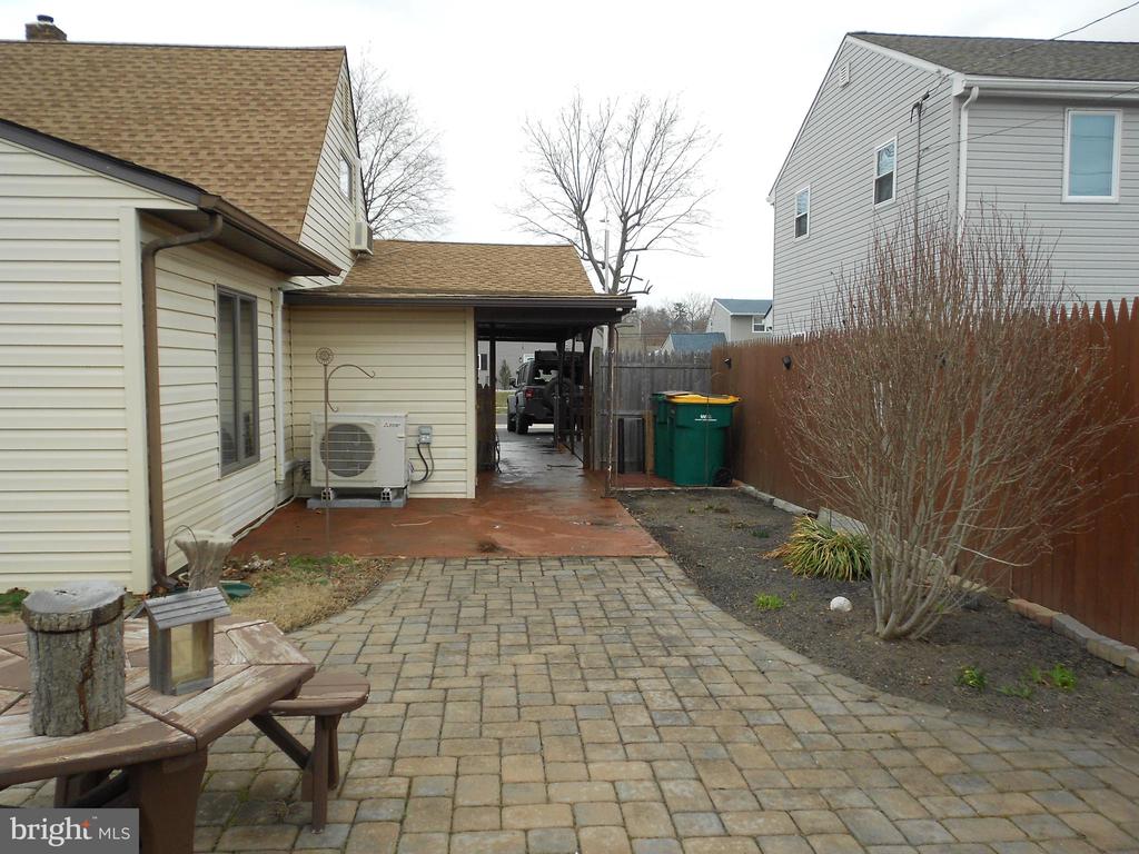 40 CORAL LANE