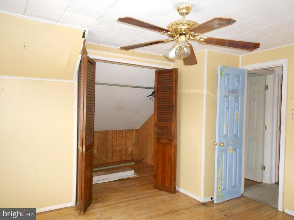 40 CORAL LANE