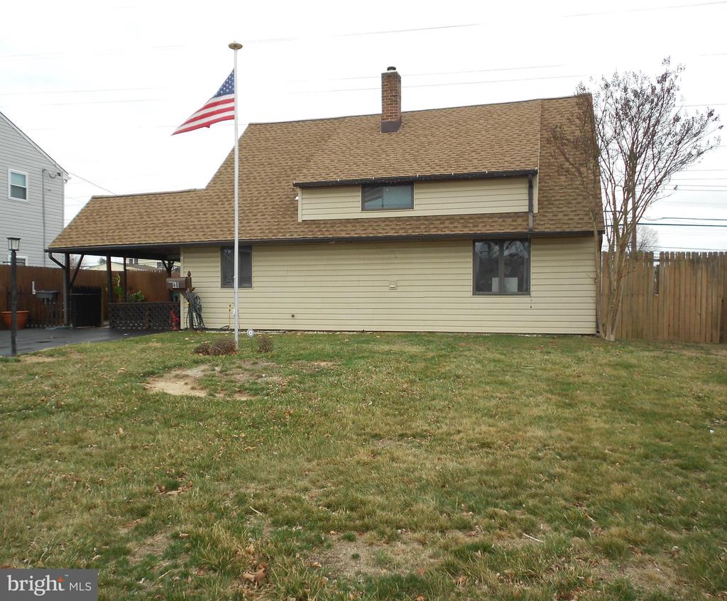 40 CORAL LANE