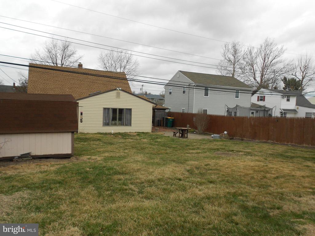 40 CORAL LANE