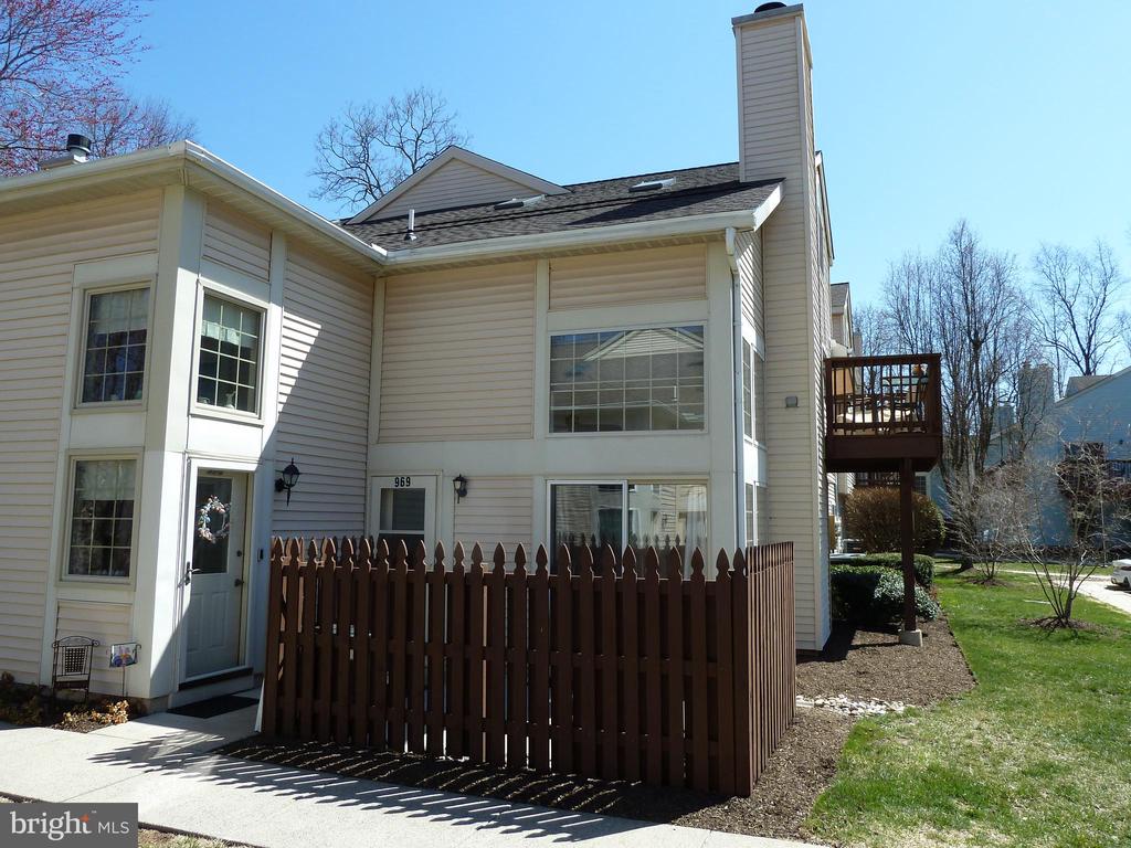 969 PATRICK PLACE